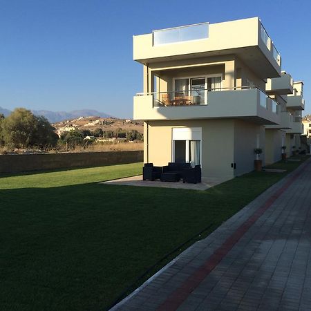 Holiday Luxury Villas Kalamaki  Exterior foto